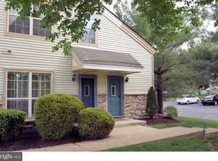 708 Foxmeadow Dr, Royersford, PA 19468