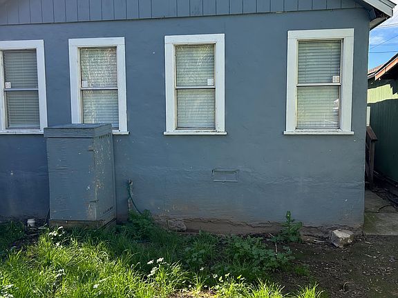3rd image of 13514 Lower Lakeshore Dr