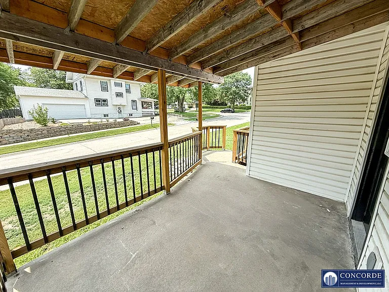 3210 S 48th St — Photo 11