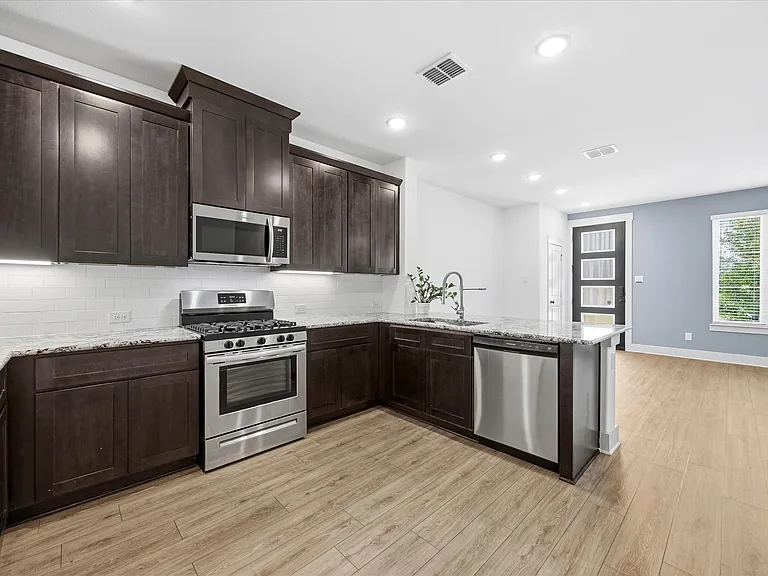 818 Trace Hawk Ln — Photo 13