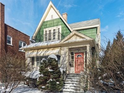 4024 W Belle Plaine Ave #1, Chicago, IL, 60641