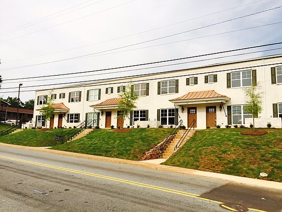 3rd image of 408 N Donahue Dr