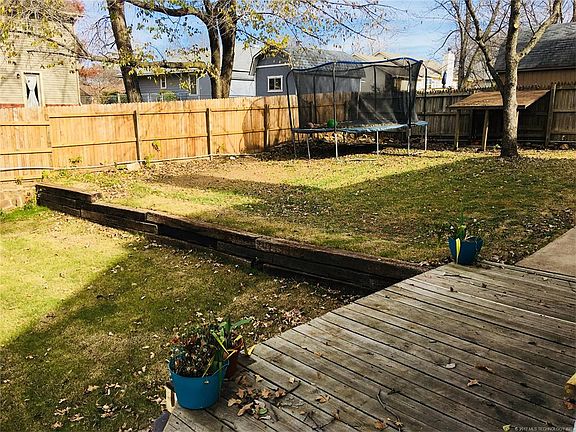 5th image of 18661 Woodbriar Ln