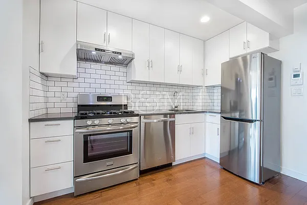 Rented by Brick&Mortar | media 11