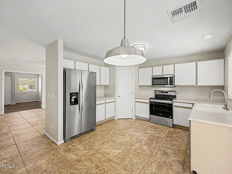 11123 W Heatherbrae Dr — Photo 4