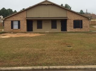 207 E Sycamore Ln APT B, Longview, TX 75604