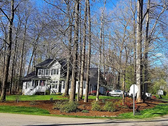 3rd image of 1255 Berra Pl