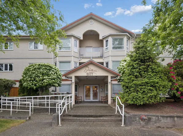 5977 177b St #305, Surrey, BC V3S 4J7