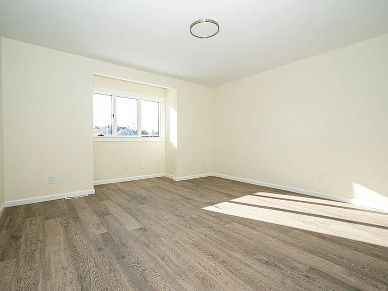 400 Tiburon Ln — Photo 14