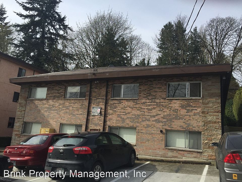 1st image of 10523 24th Ave NE #9500360