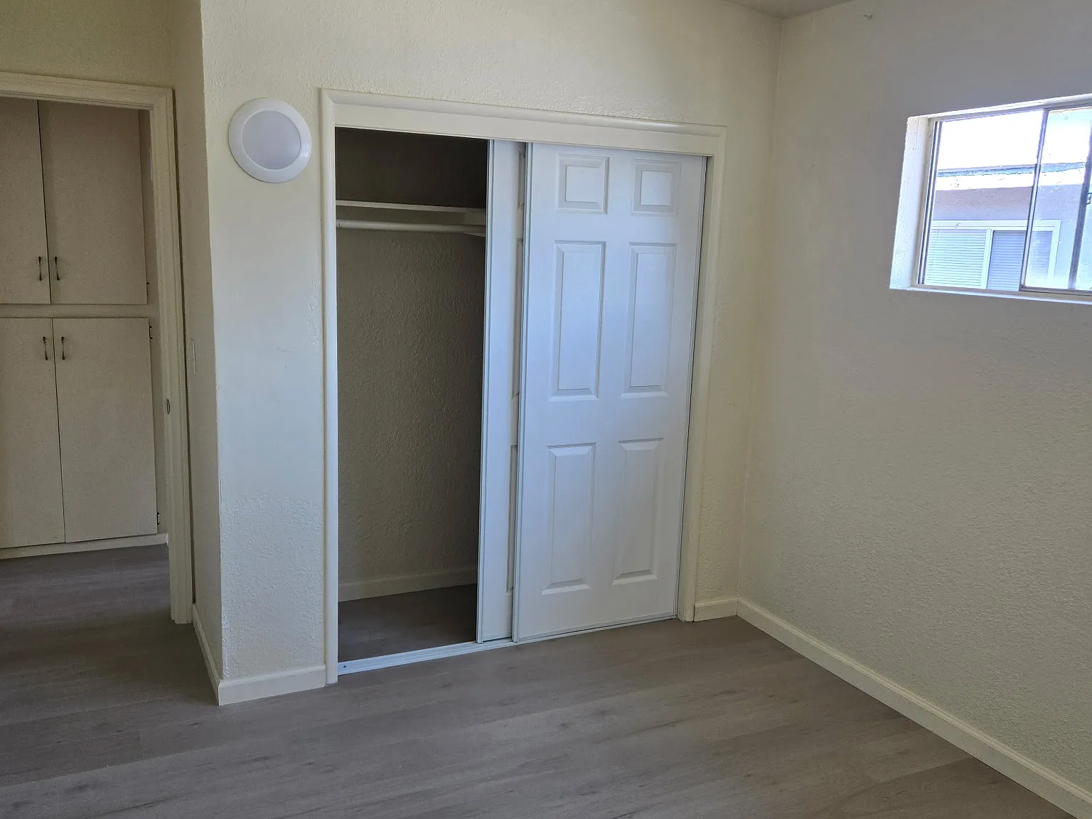 1 bed, 550 sqft, $3,000 — Photo 2