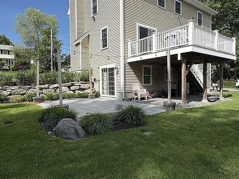 6 Dickson Ave — Photo 27