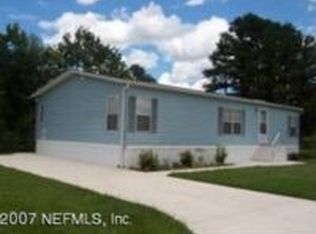 465 Cove Dr, Satsuma, FL 32189