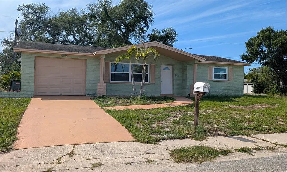 3608 Harvard Dr