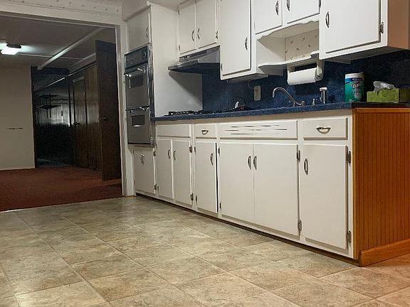 2nd image of 566 Ovington Ave