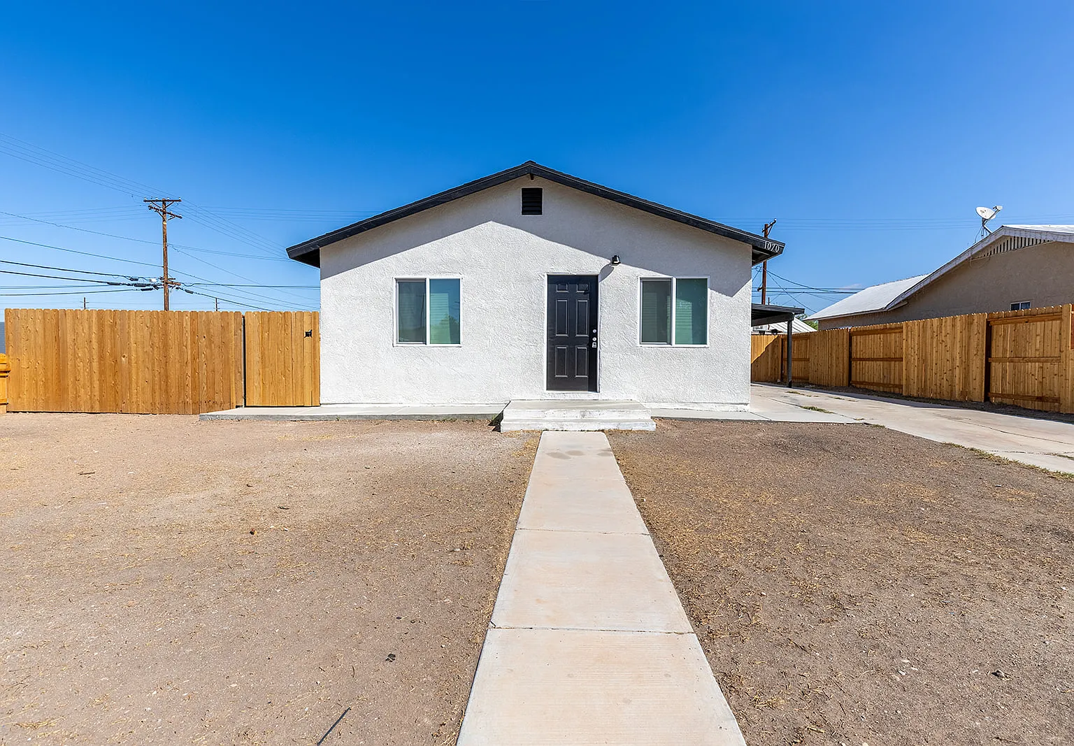 3 bed, 1152 sqft, $2,350 — Photo 1