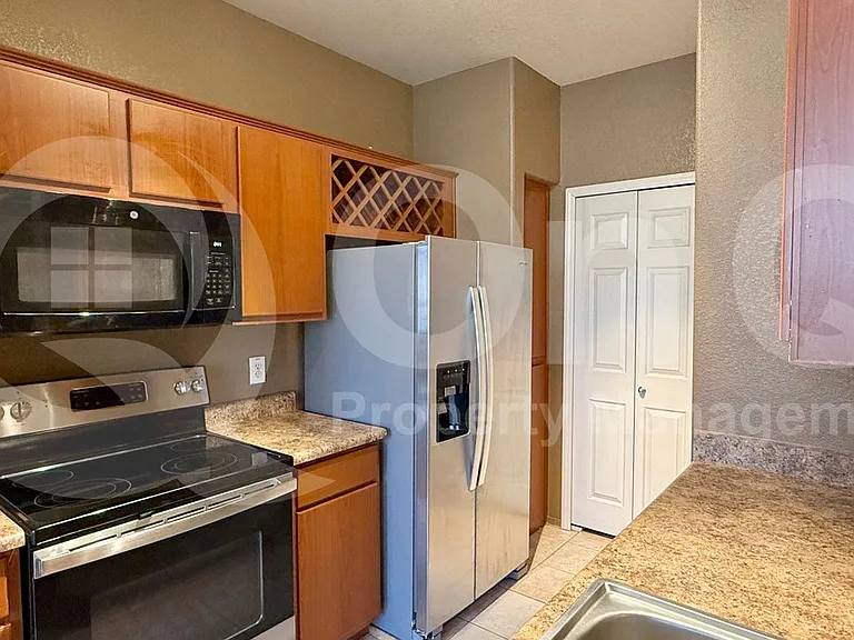 9820 N Central Ave #308 — Photo 1
