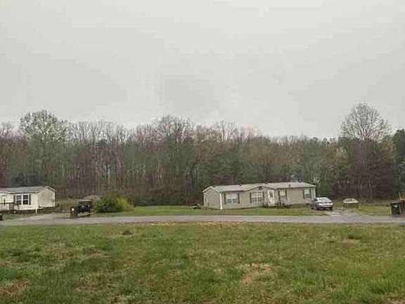 2nd image of 118 Mountain Brook Dr