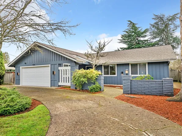 1236 Cal Young Rd, Eugene, OR 97401