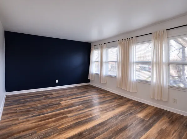 877 Virginia Ave, Hapeville, GA