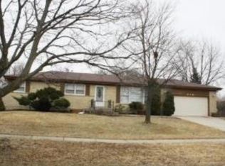 518 Merlin Dr, Schaumburg, IL 60193