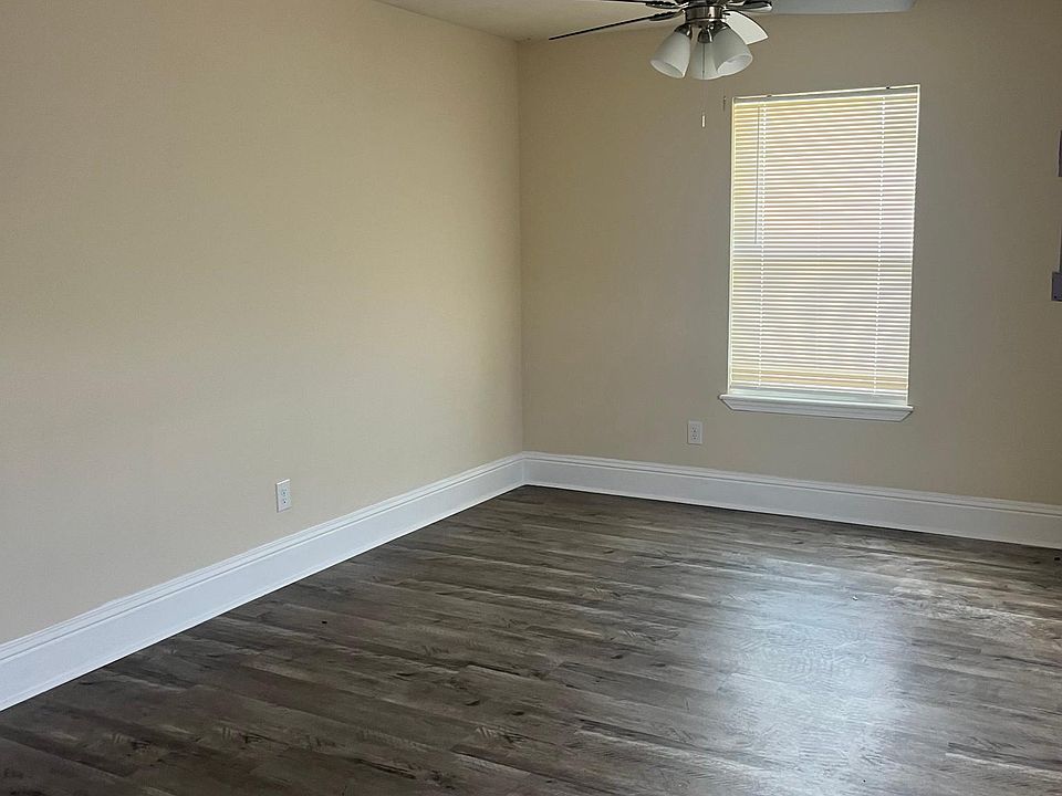 2nd image of 626 Simmons St
