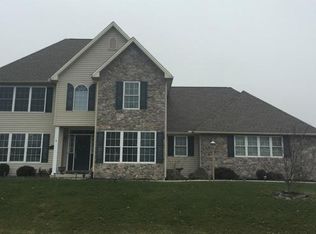 1451 Hunters Chase, Chambersburg, PA 17202