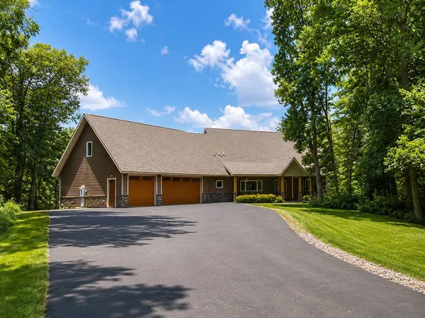 3792 River Rd, Osage, IA 50461