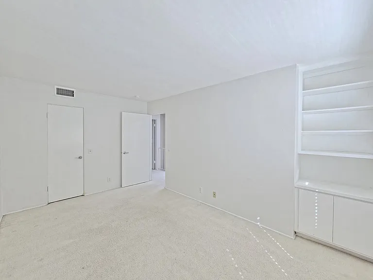 215 N Curtis Ave #2 — Photo 9