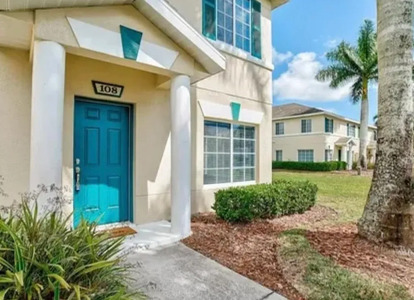 335 Cape Harbour Loop — Photo 1