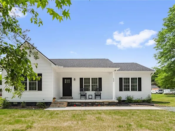 530 E Raleigh Ave, Liberty, NC 27298