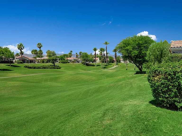 383 Desert Holly Dr — Photo 35
