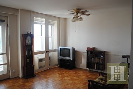 3rd image of 3530 Henry Hudson Pkwy APT 12A