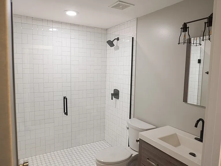901 N Wood Ave — Photo 10