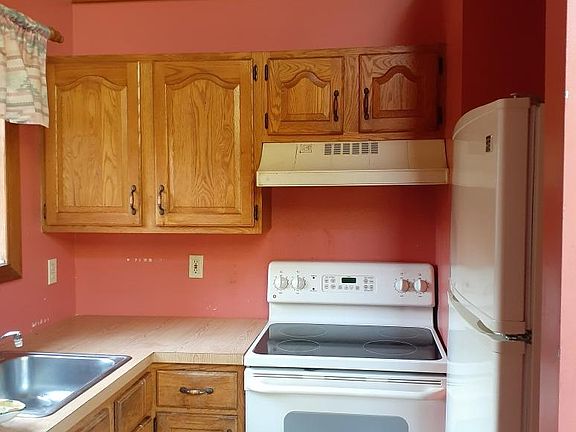 5th image of 3556 Bristol Cir W