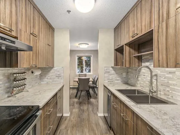 11 E Chaparral Ridge Dr SE #1113, Calgary, AB T2X 3P7