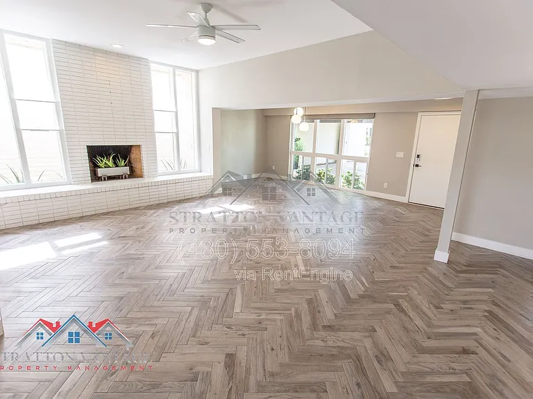 8623 E Devonshire Ave — Photo 16