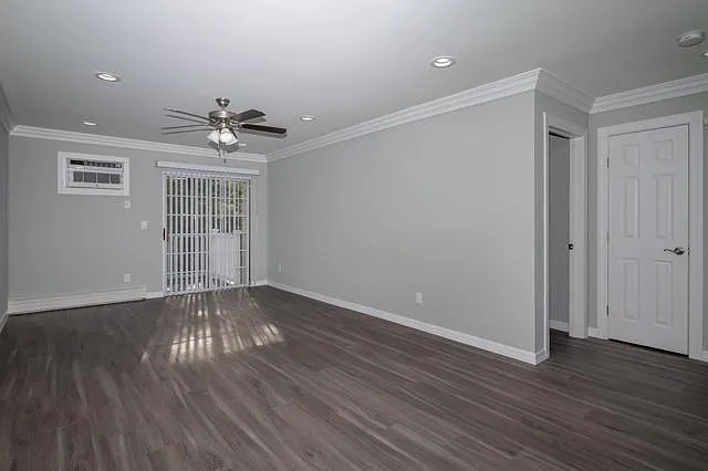 Fairfield Townhouses At Holtsville — Photo 17