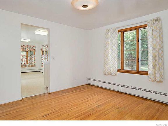 5th image of 456 Darwin Dr