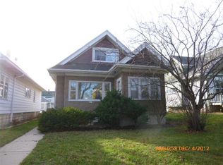 6215 W Locust St, Milwaukee, WI 53210