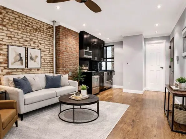 438 West 52nd Street image 1 of 6