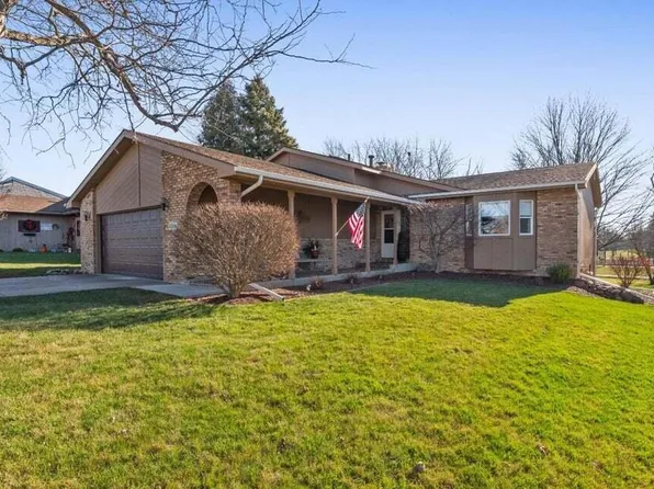 4069A Bush Hill Ct, Crown Point, IN 46307