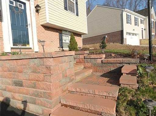2nd image of 223 Chanticleer Cir
