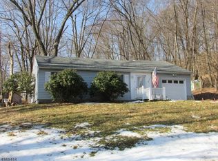 20 Dogwood Rd, Wantage, NJ 07461