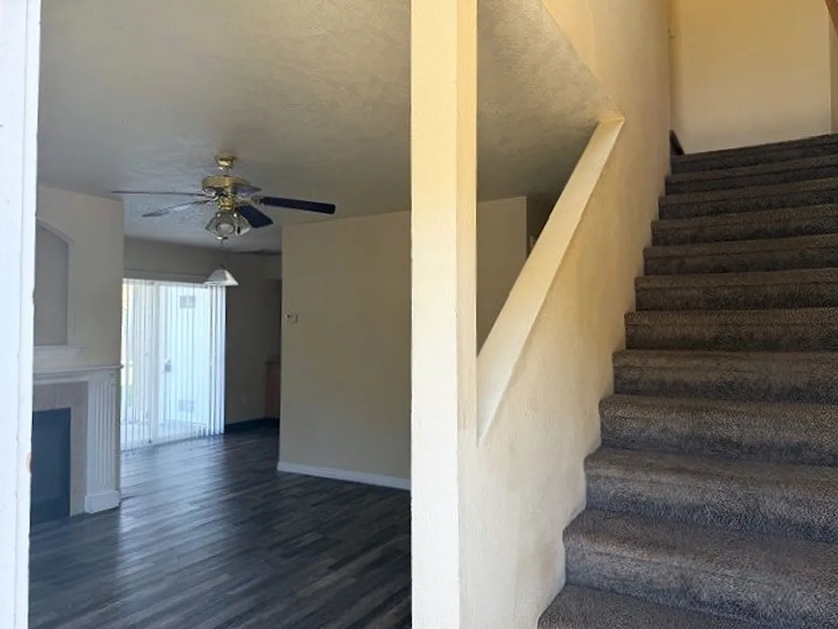 Building Photo - Midland 4-Plex 151