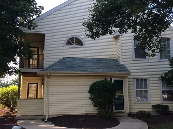 7359B Sauerkraut Ln, Macungie, PA 18062