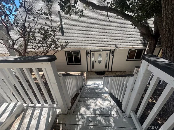 27547 Alpen Dr, Lake Arrowhead, CA 92352
