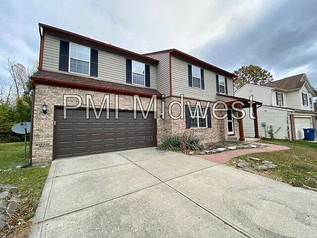 4 bed, 2.5 bath, 1817 sqft, $2,200 — Photo 2