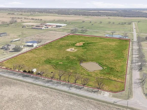 670 Welch School Rd, Collinsville, TX 76233