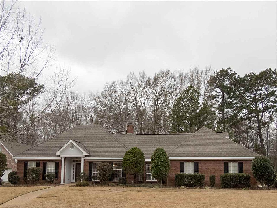 1st image of 303 Fawnwood Dr